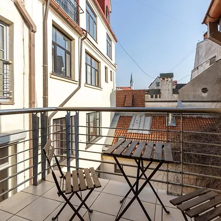 G22 Old Town Apartment