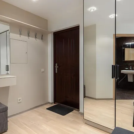 G22 Apartment *