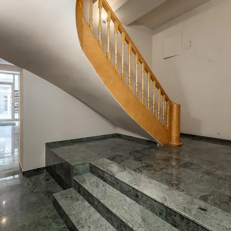 G22 Apartment *