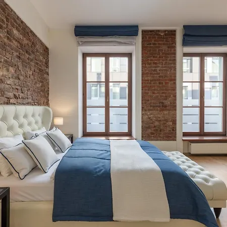 Apartment G22 *