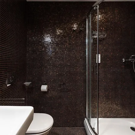 Apartment G22 *